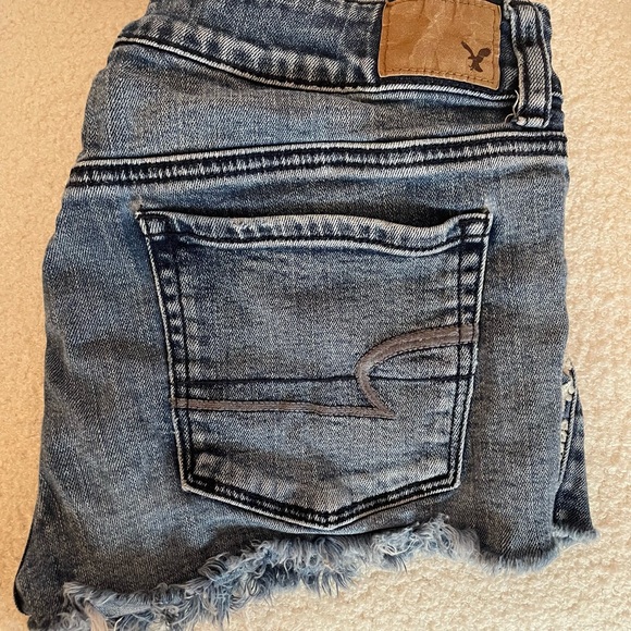 American Eagle Pocket Lace Jean Shorts - Picture 3 of 4
